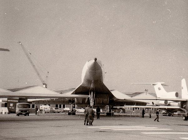 D-1968_72___Tupolew_TU-144__.jpg