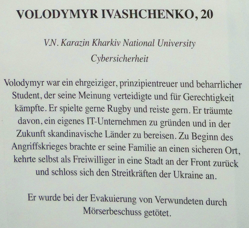 P1046574a