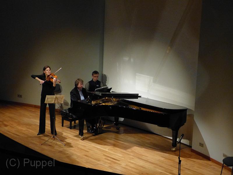 D-Q3034-P1650357-1.JPG