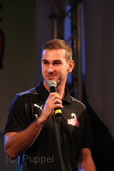 D-B2100-IMG_2066-5.JPG