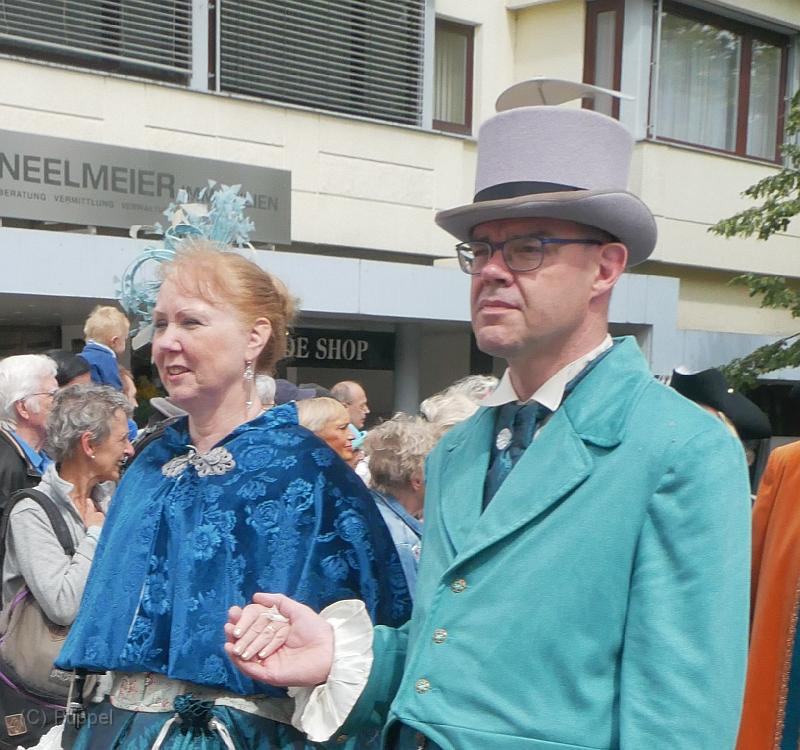 P2450944a.jpg