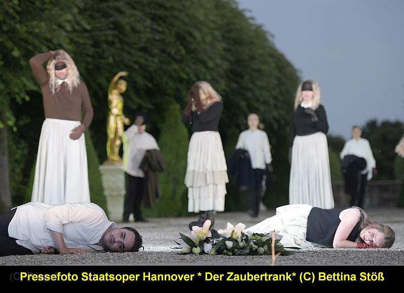 QPressefoto_C_Bettina_Stoess_5-.jpg