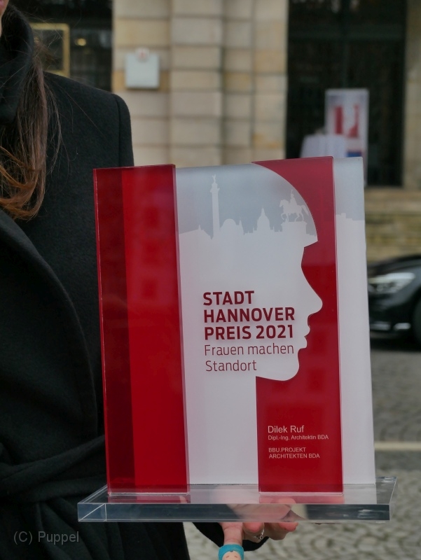 T-20211203-121040-P9800068.JPG